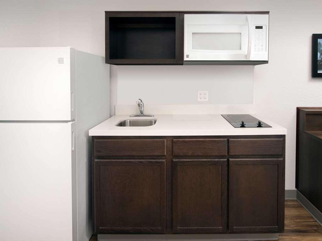 Extended Stay America Select Suites - Pensacola - Northeast Ferry Pass Номер фото