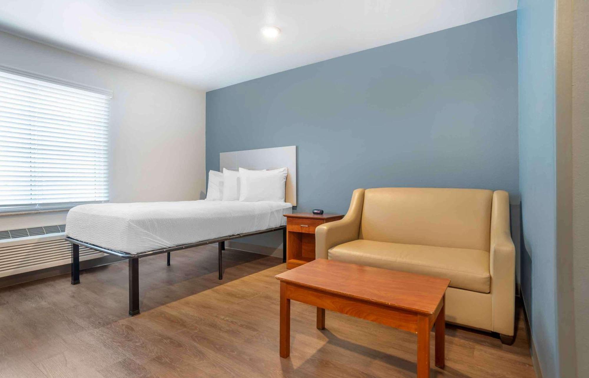 Extended Stay America Select Suites - Pensacola - Northeast Ferry Pass Экстерьер фото