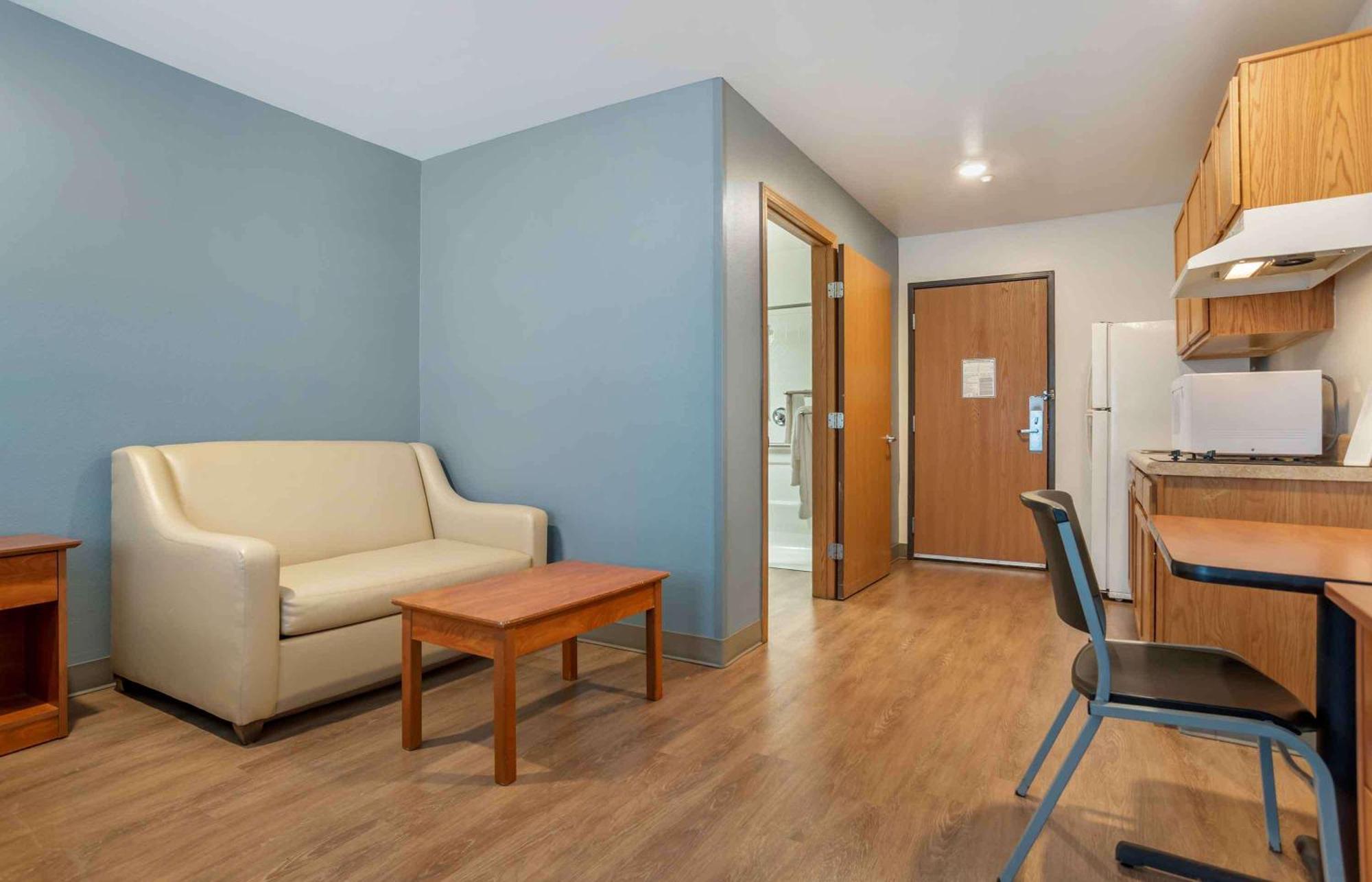 Extended Stay America Select Suites - Pensacola - Northeast Ferry Pass Экстерьер фото