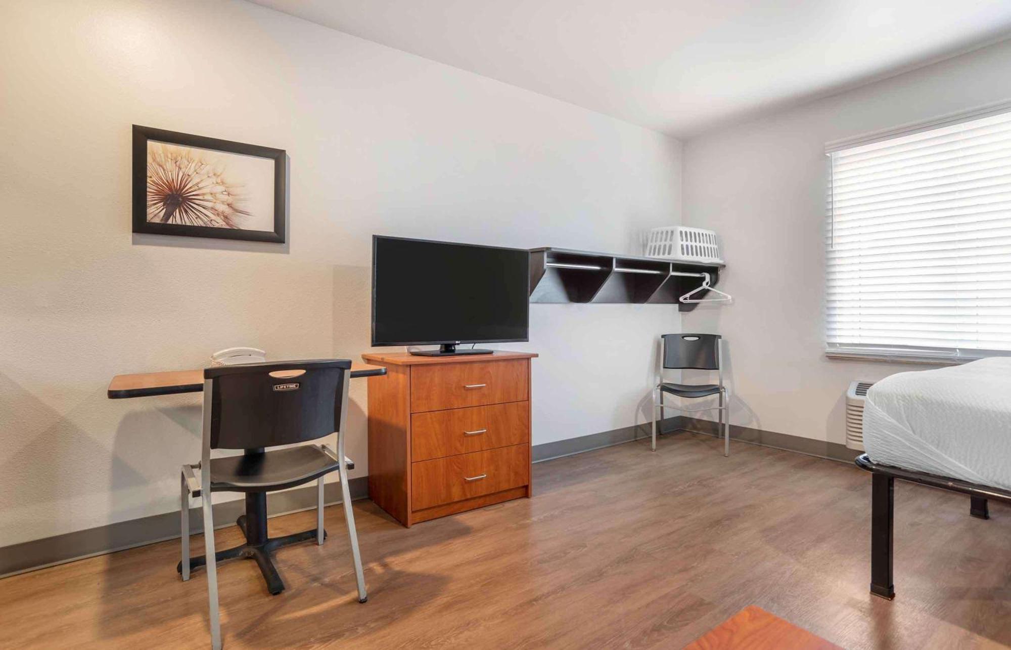 Extended Stay America Select Suites - Pensacola - Northeast Ferry Pass Экстерьер фото