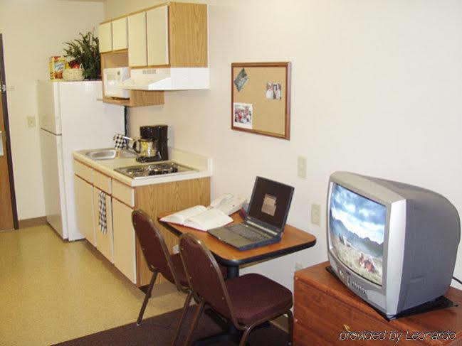 Extended Stay America Select Suites - Pensacola - Northeast Ferry Pass Номер фото